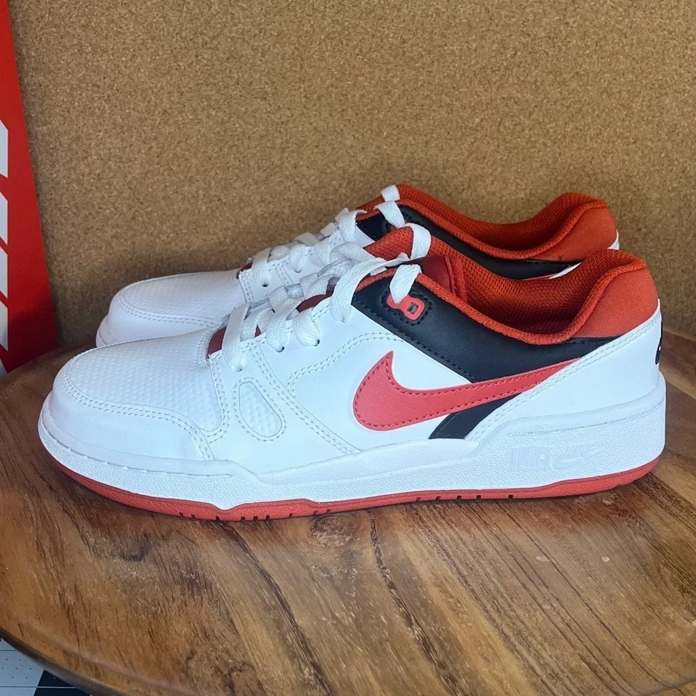Nike Full force lo gs Brand new